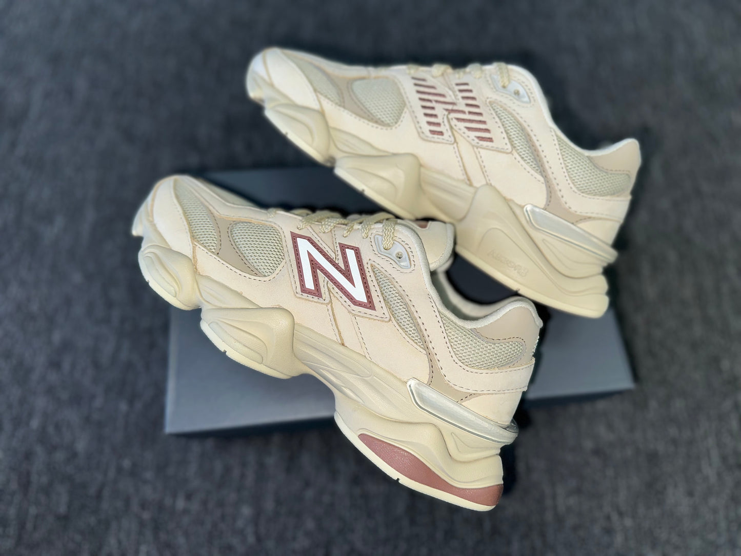 New Balance 9060 Beige Green