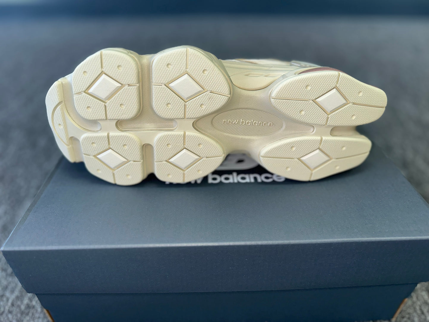 New Balance 9060 Beige Green