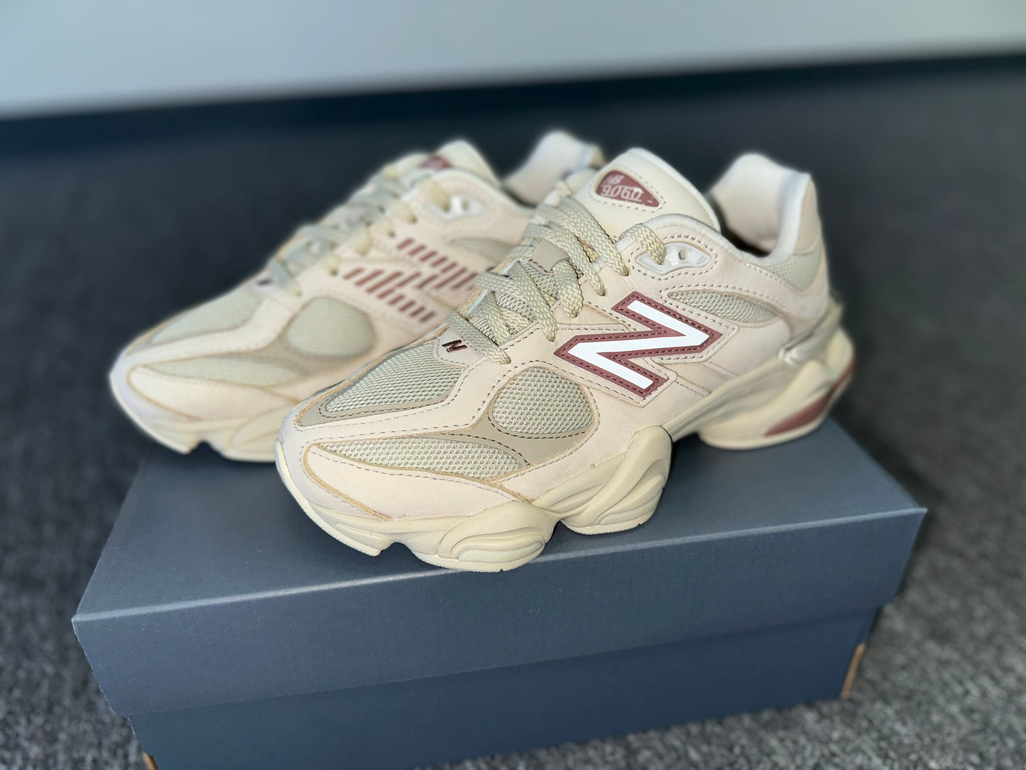 New Balance 9060 Beige Green
