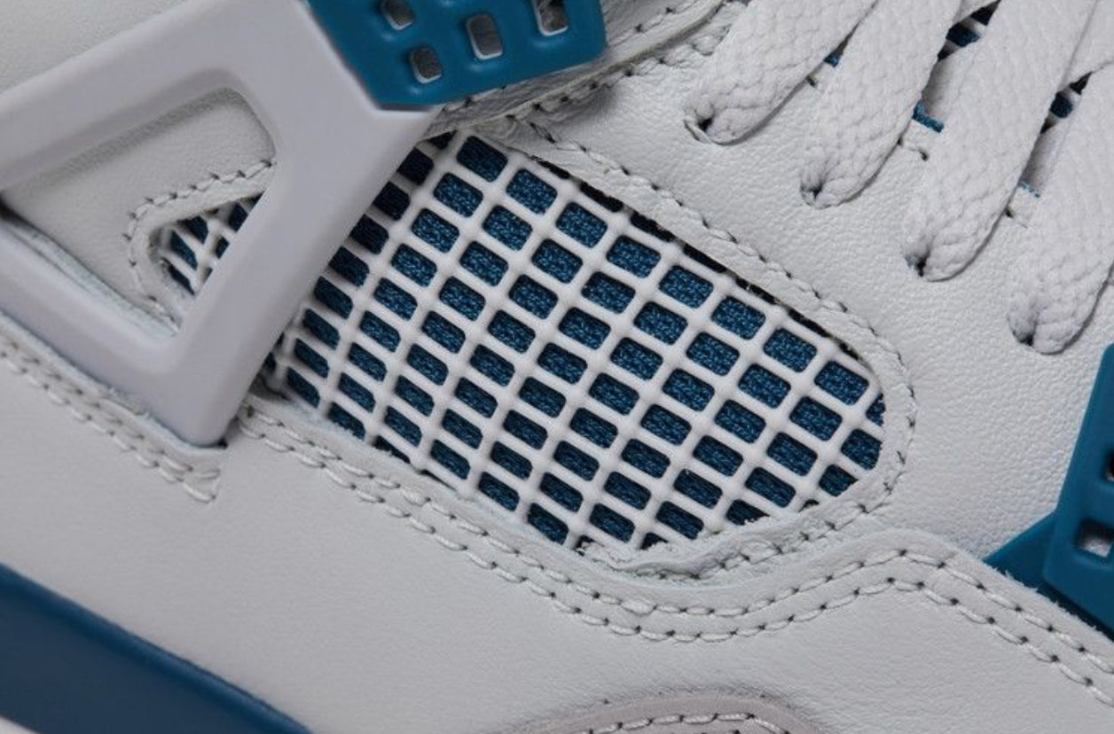 Jordan 4 Azul Militar “Industrial”