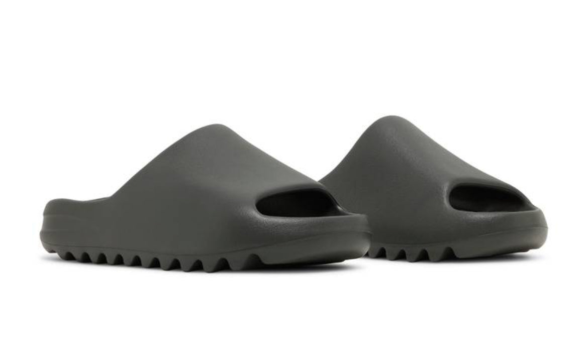 Yeezy Slide Dark Onyx