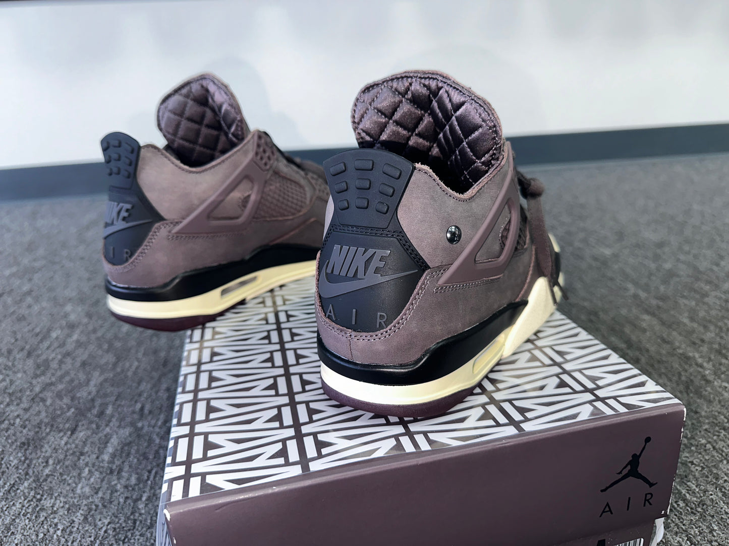 Jordan 4 x A Ma Maniere