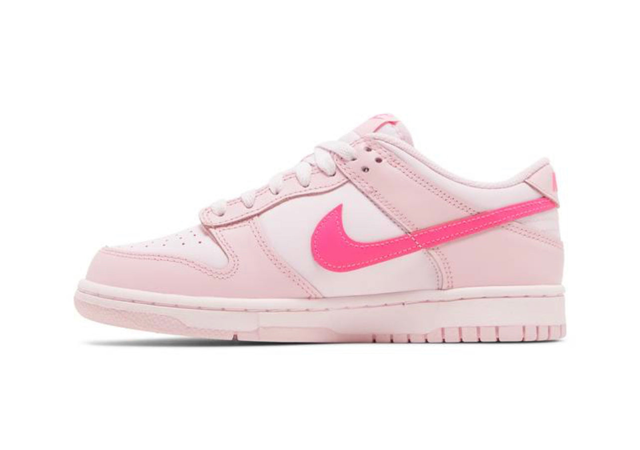 Dunk Low Triple Pink