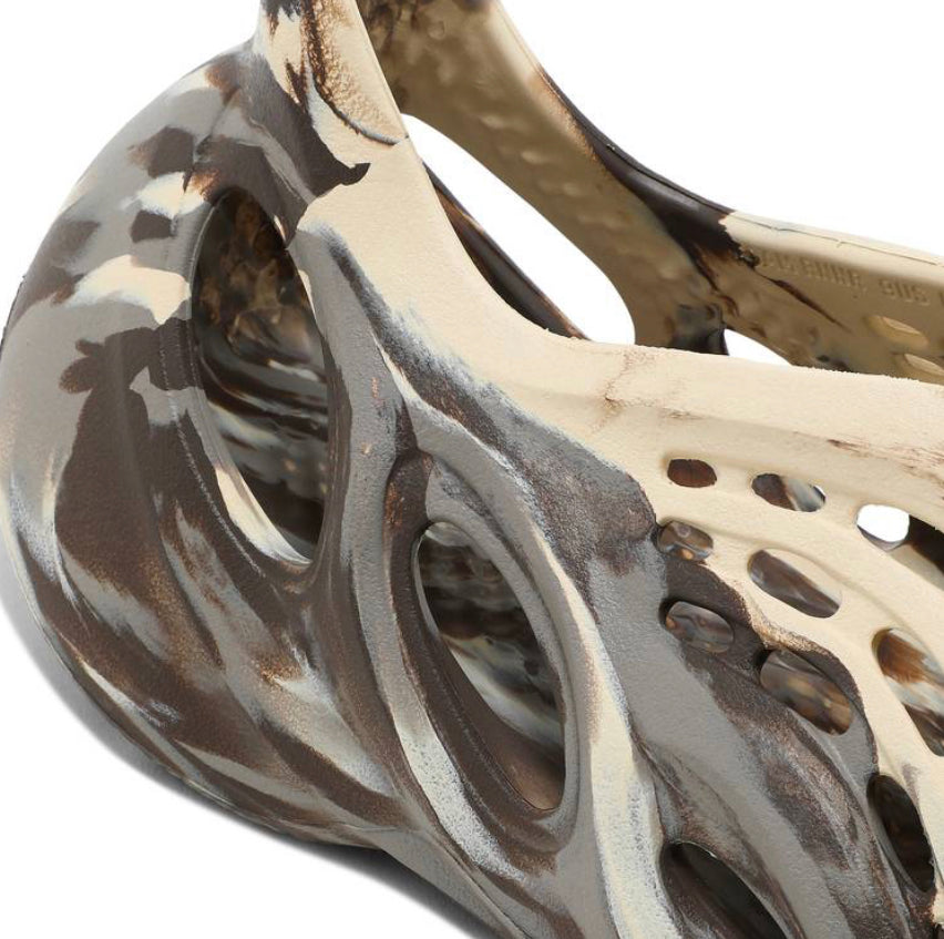 Yeezy Foam RNNR MX Crema Arcilla