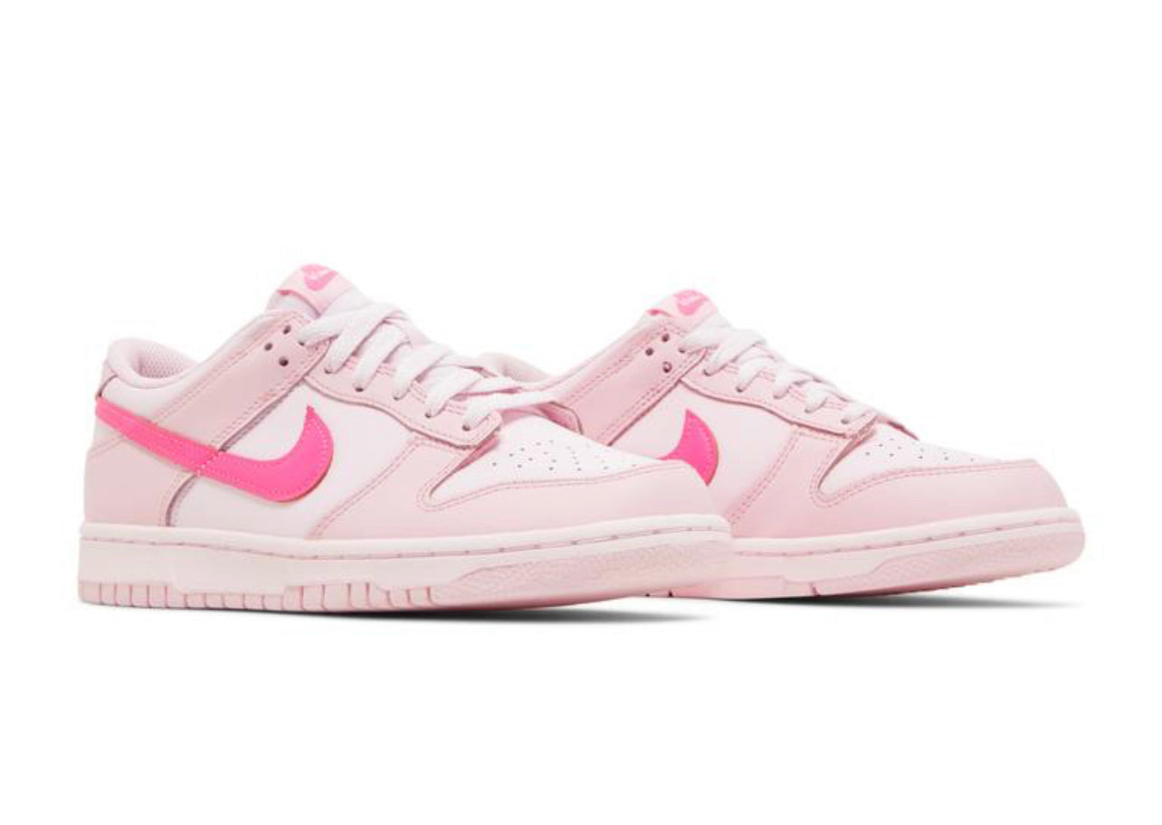 Dunk Low Triple Pink