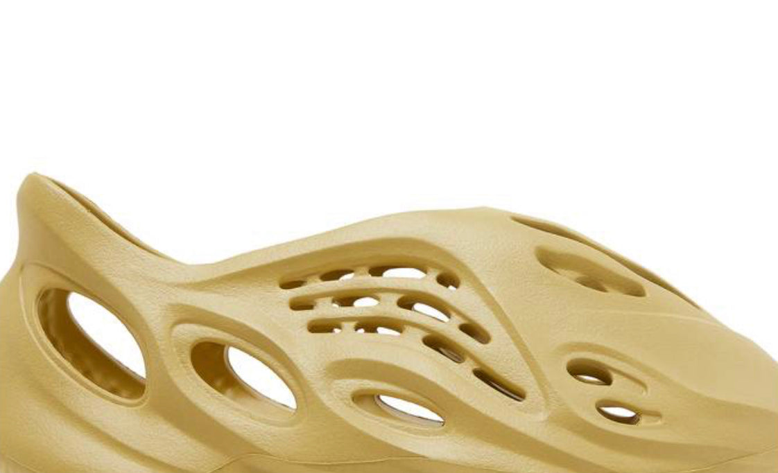Yeezy Foam RNNR Sulful