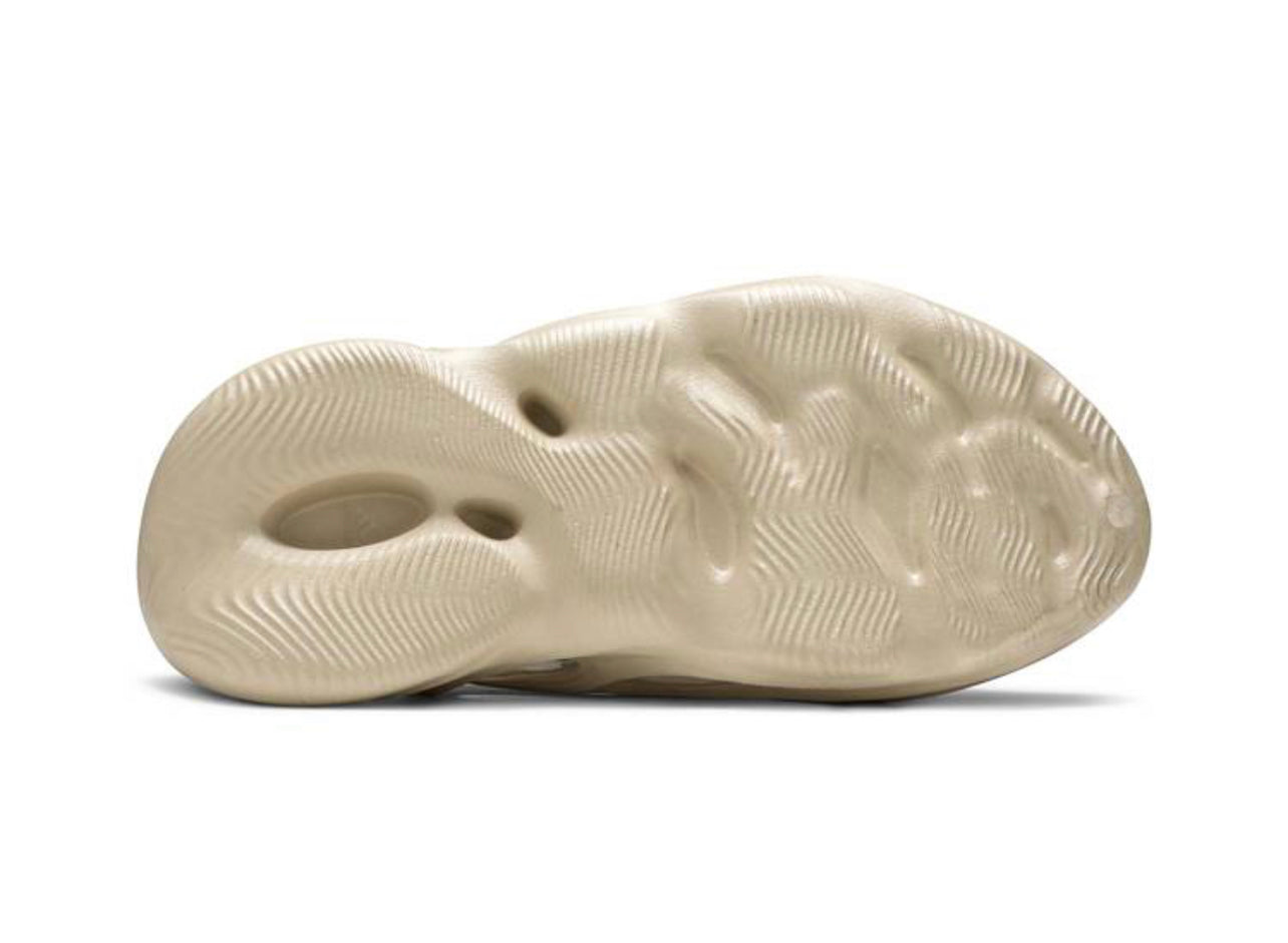 Adidas Yeezy Foam RNNR Sand