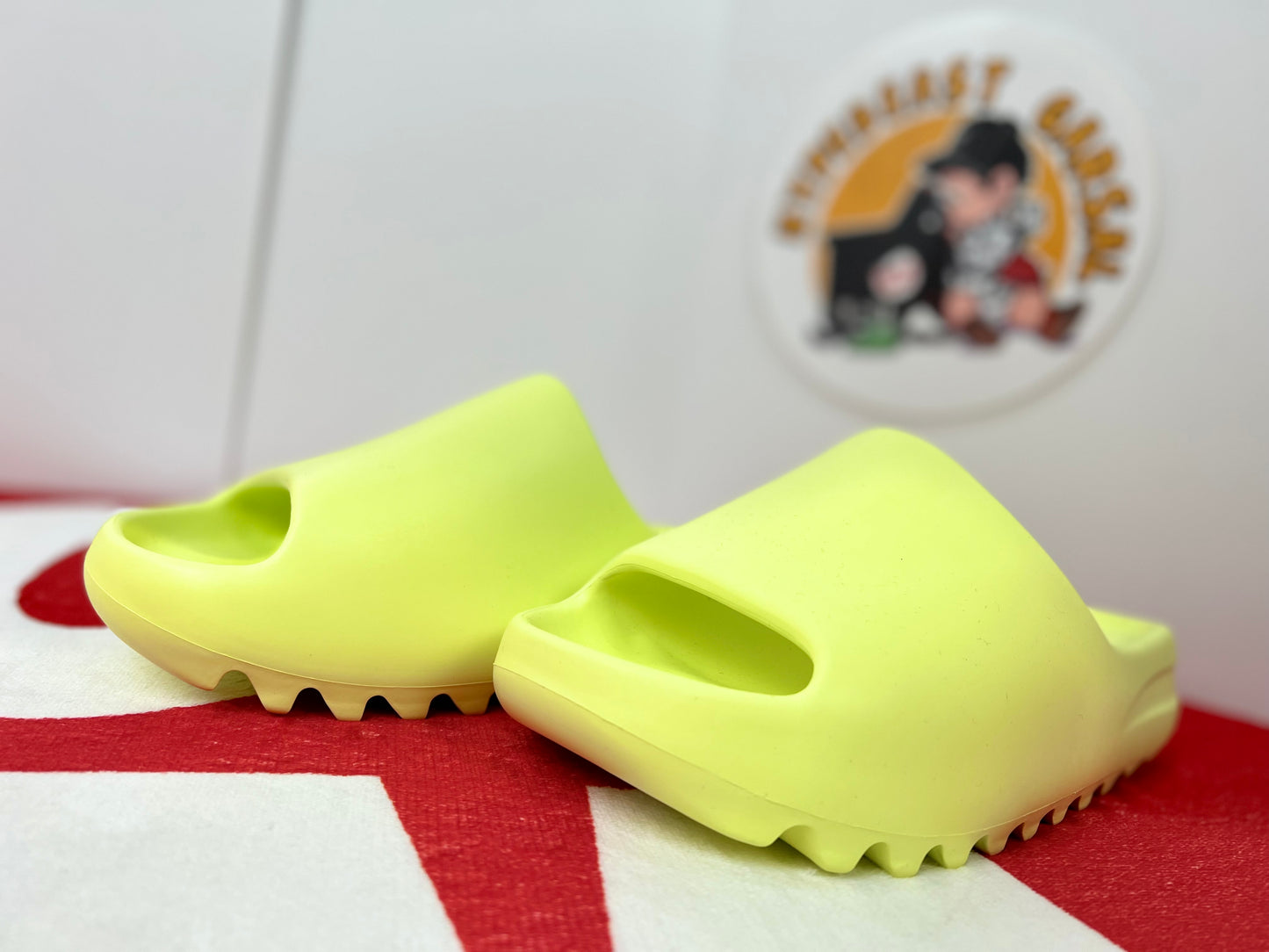 Yeezy Slide Resplandor Verde