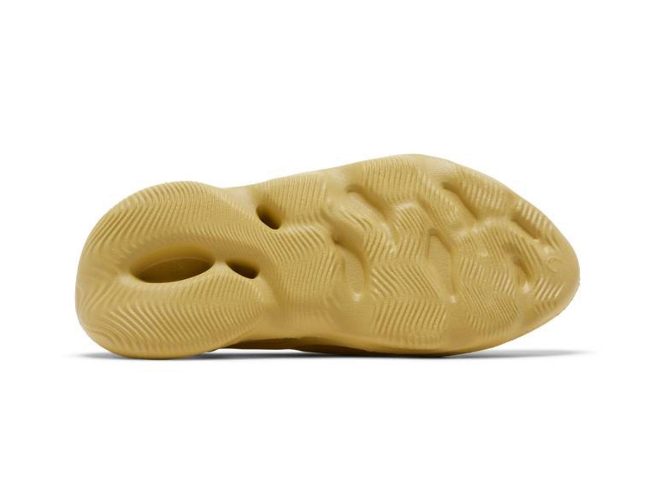 Yeezy Foam RNNR Sulful