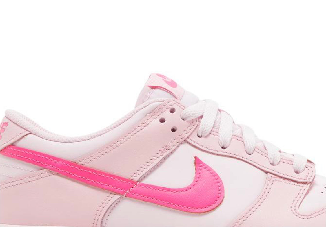 Dunk Low Triple Pink