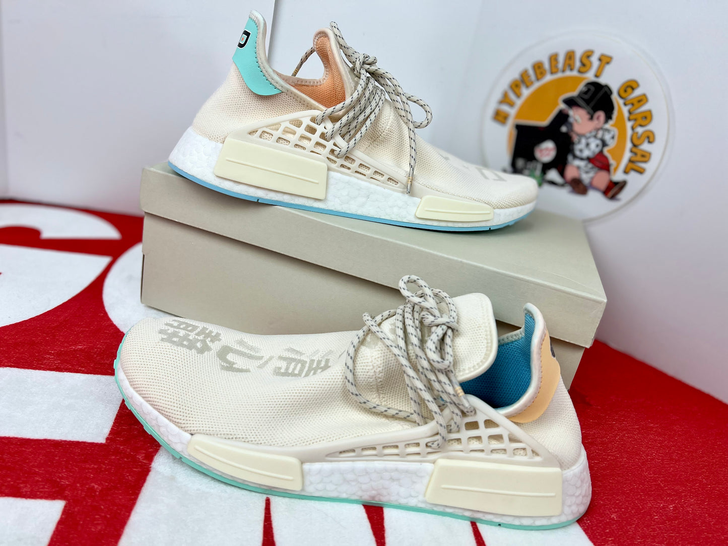 Adidas NMD HU Pharrell Nerd Chalk White