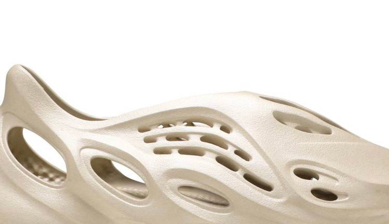 Adidas Yeezy Foam RNNR Sand